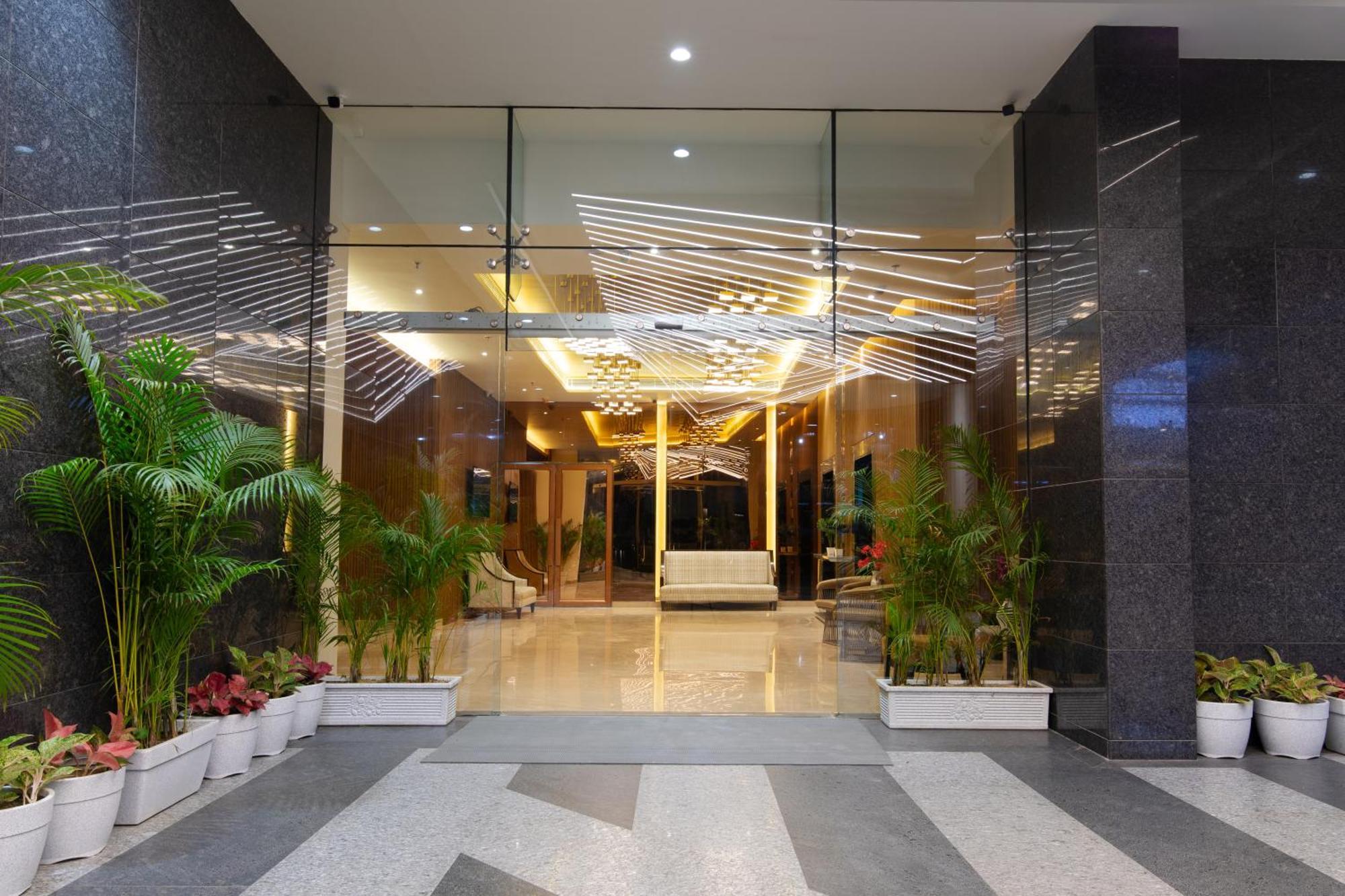 Hometel Alambagh Lucknow - A Sarovar Hotel 외부 사진