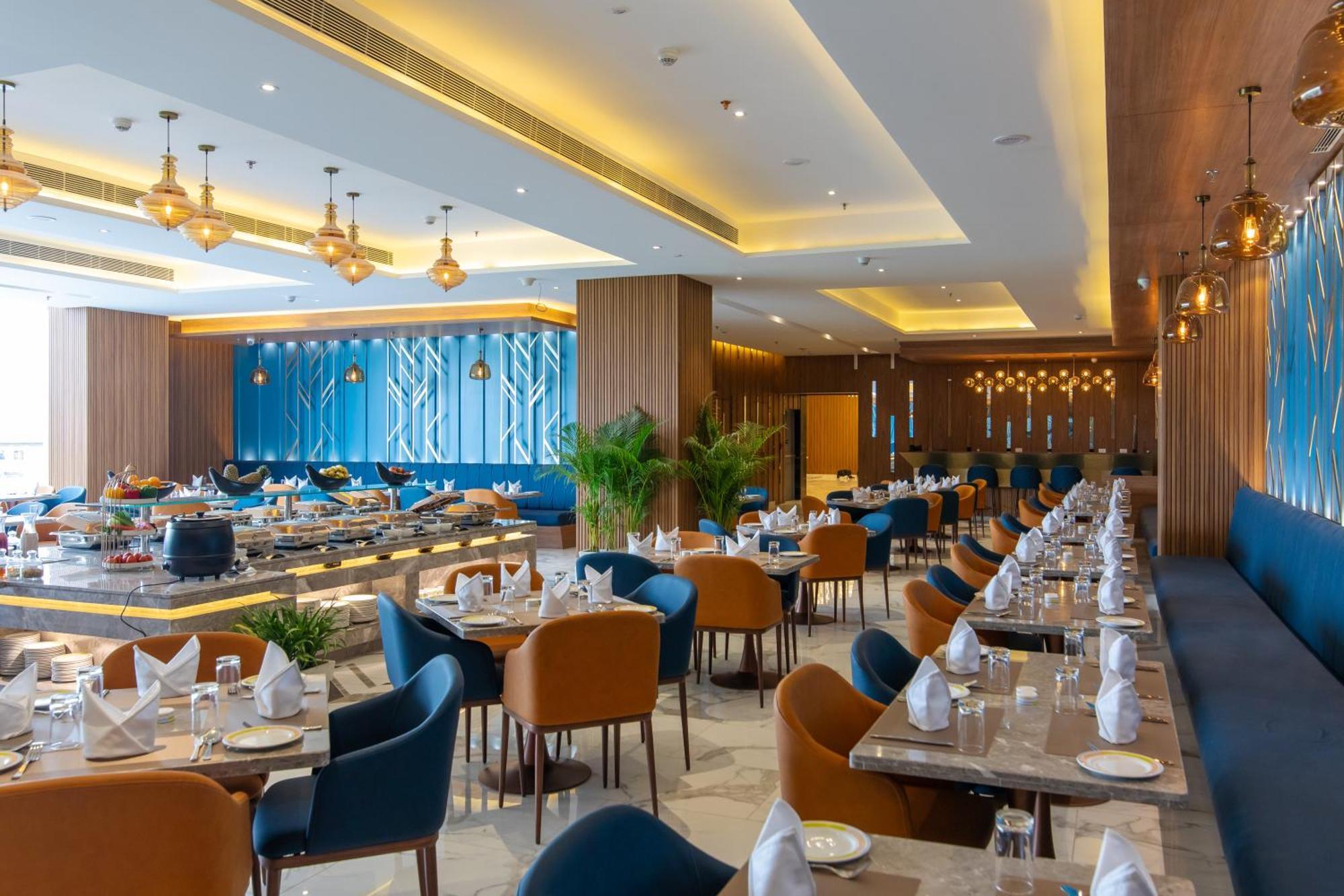 Hometel Alambagh Lucknow - A Sarovar Hotel 외부 사진