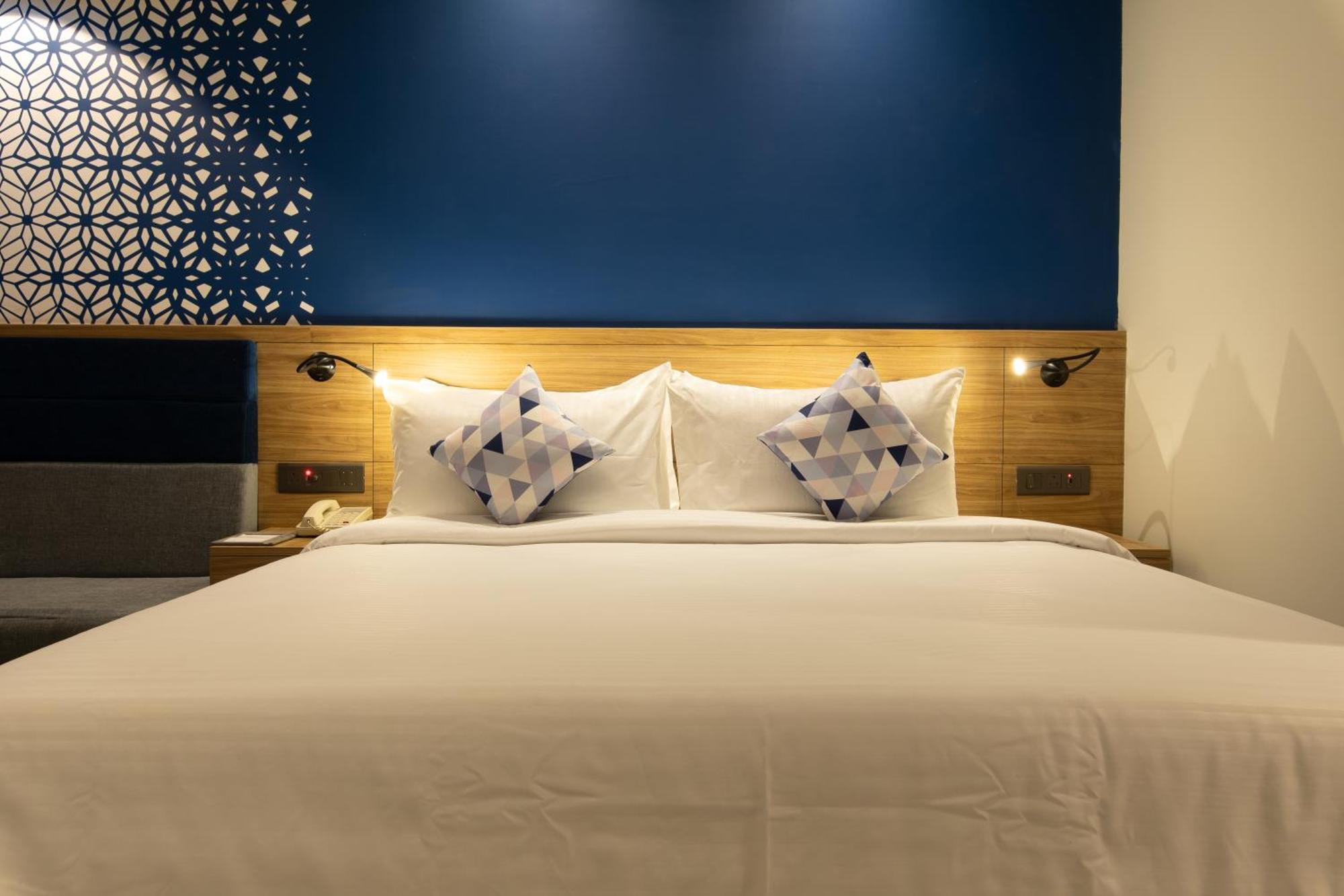 Hometel Alambagh Lucknow - A Sarovar Hotel 외부 사진